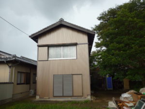 東員町K様邸鉄骨リフォーム工事もうすぐ完成です。