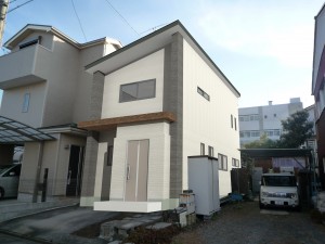 今冬、初雪が降りました。