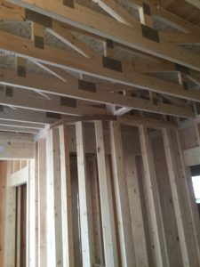 2×４の間口が大きい時はトラス